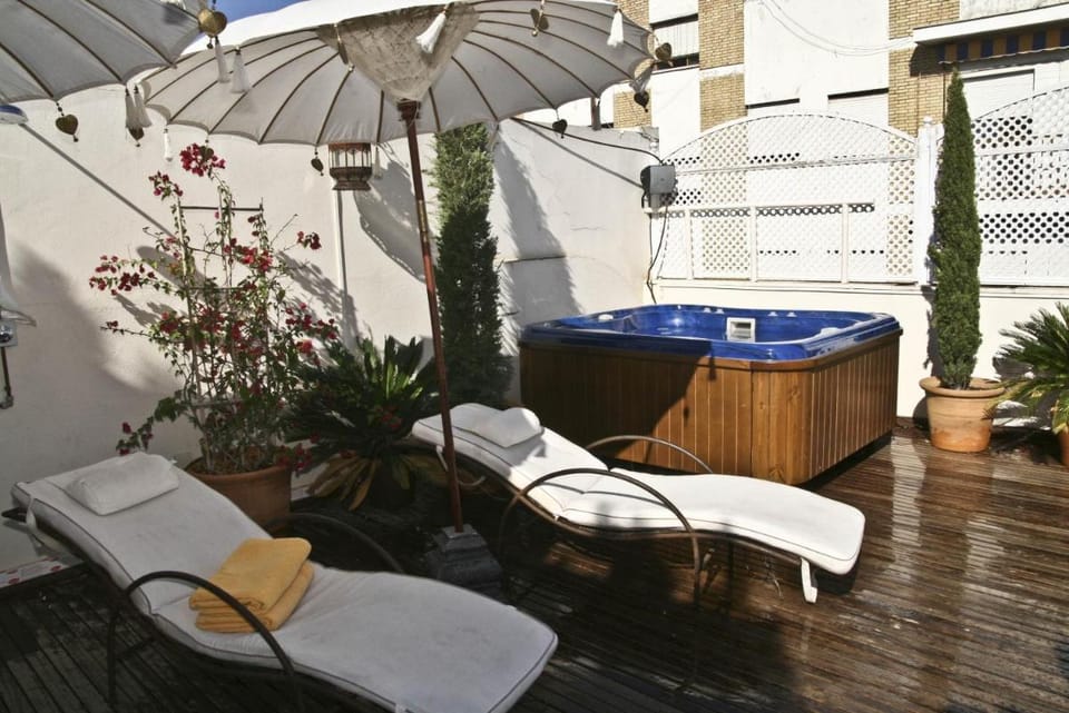 Alcoba Del Rey De Sevilla Hotel in Seville