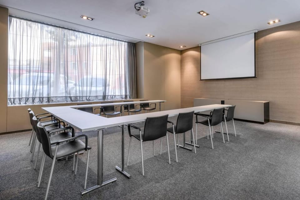 AC Hotel by Marriott Ciutat de Palma Hotel in Palma