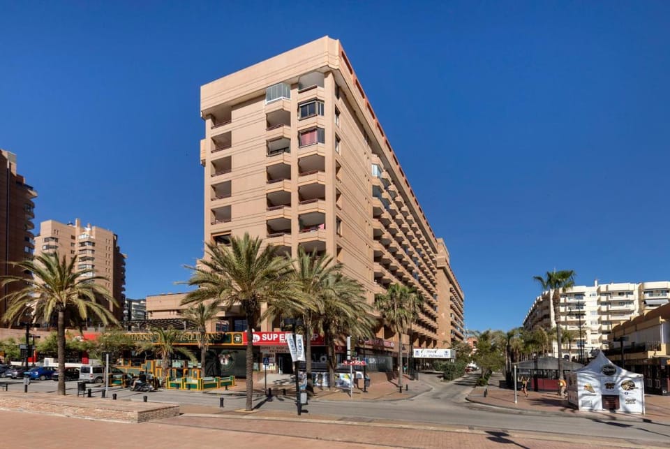 Las Palmeras Hotel in Fuengirola