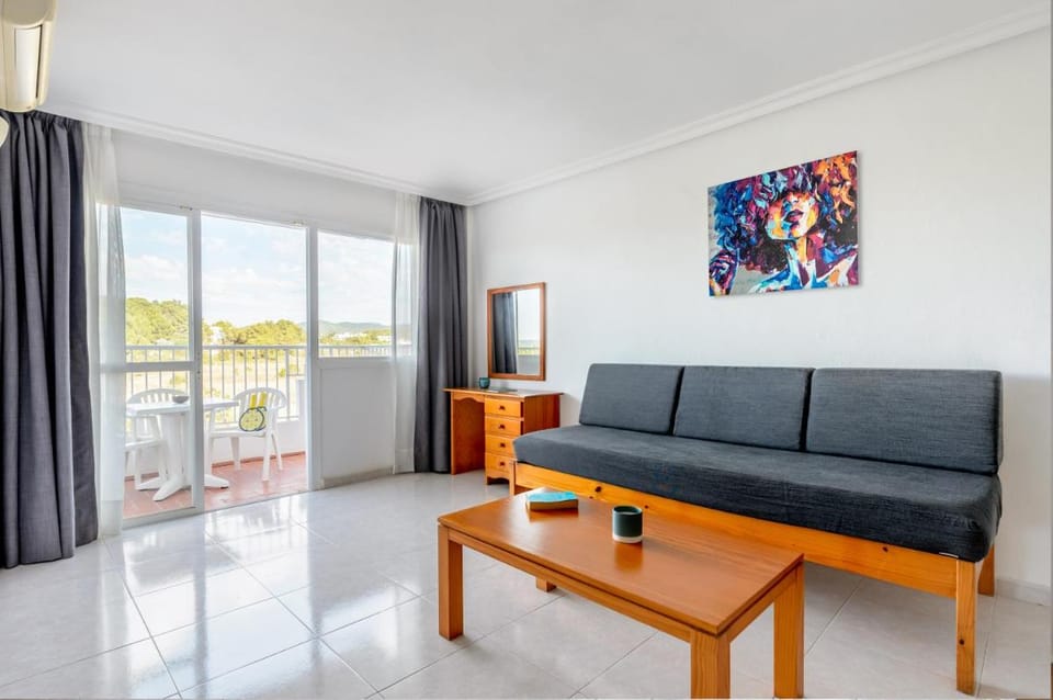 Hotel Apartamentos Vibra Monterrey Apartment hotel in Ibiza