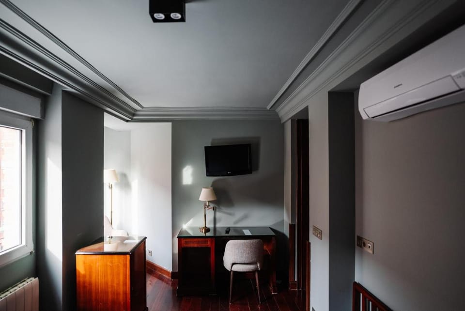 Rice Reyes Católicos Hotel in Burgos