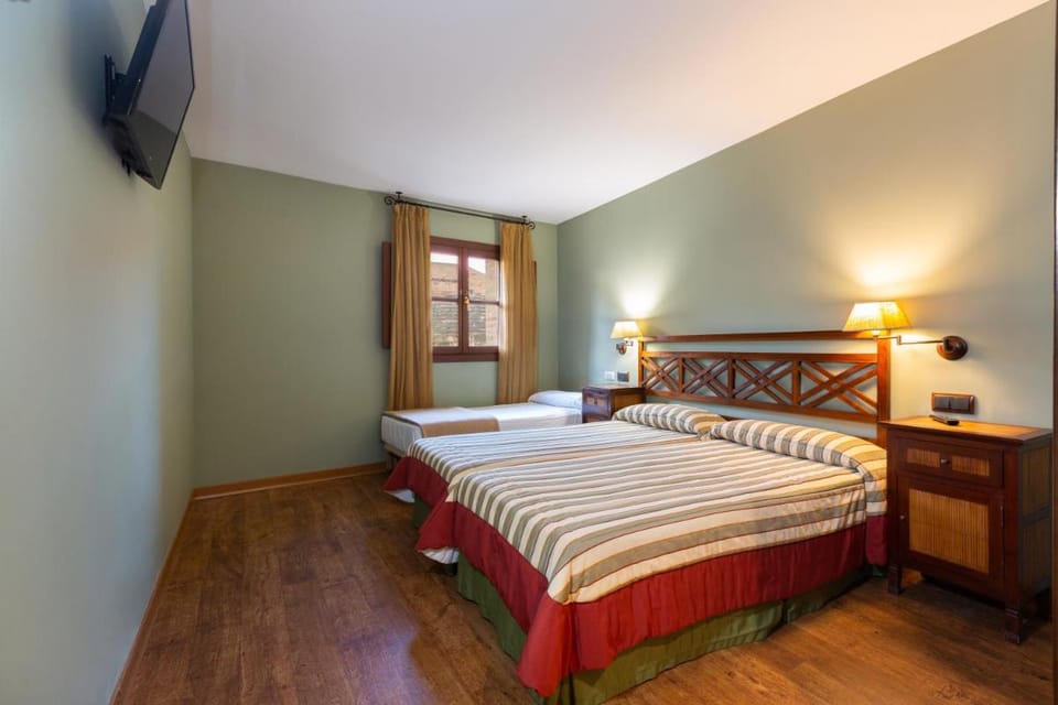 Palacio de Pujadas by MIJ Hotel in La Rioja