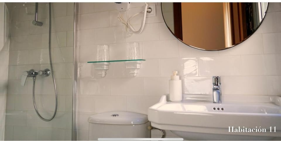 Hostal La Vera Bed and Breakfast in Centro