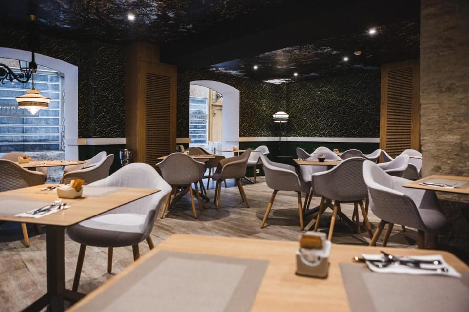 Sh Ingles Hotel in Valencia