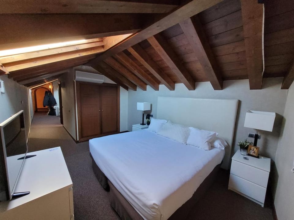 Palacio San Facundo Bed and Breakfast in Segovia