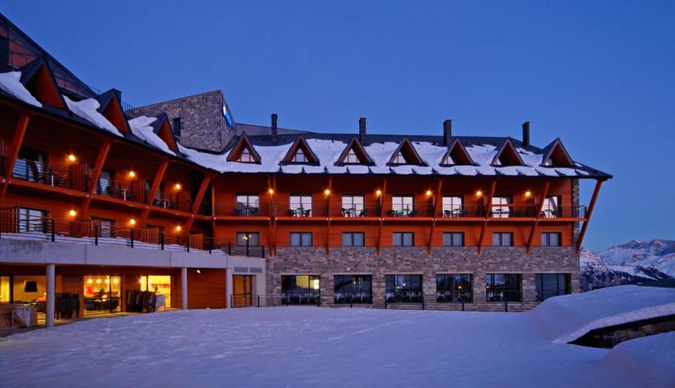 HG Alto Aragón Hotel in Formigal