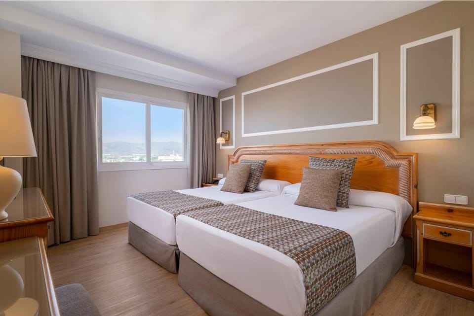 Peñiscola Plaza Suites Hotel in Peniscola