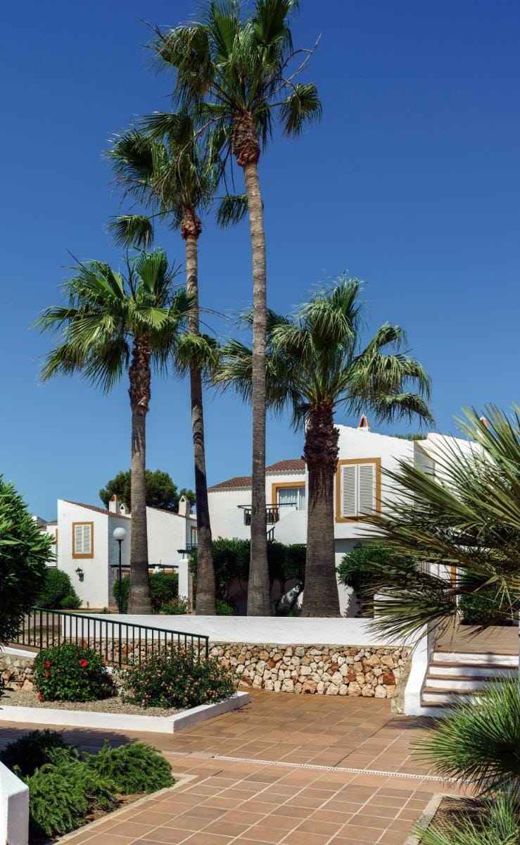AluaSun Lago Park Apartment in Cala en Bosc