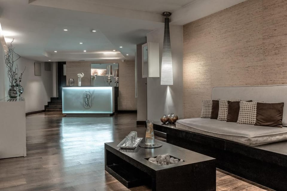 Hospes Puerta de Alcalá, a Member of Design Hotels Hotel in Madrid