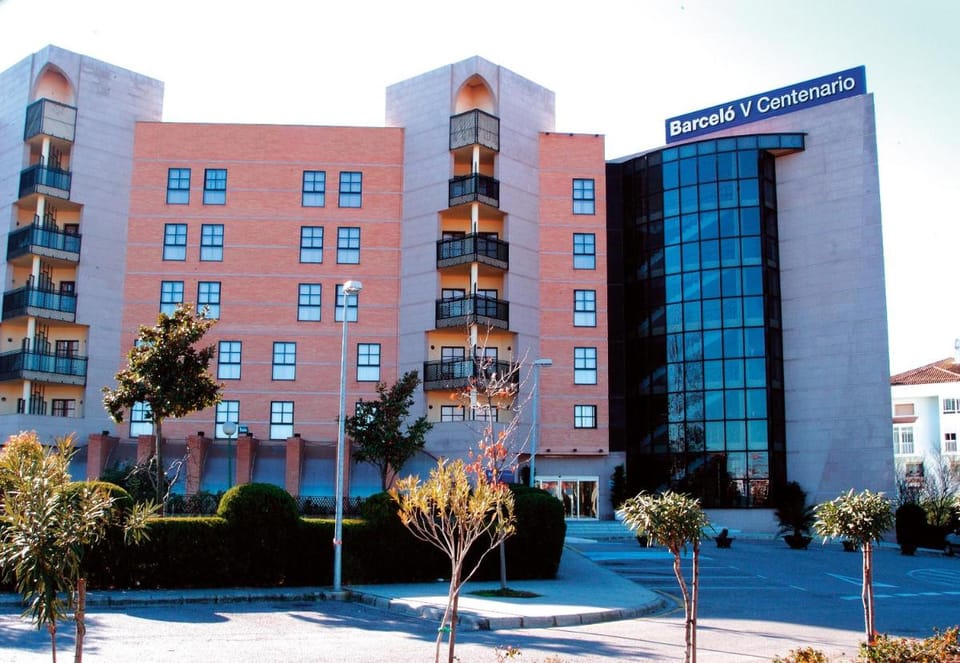 Barcelo Caceres V Centenario Hotel in Cáceres‎