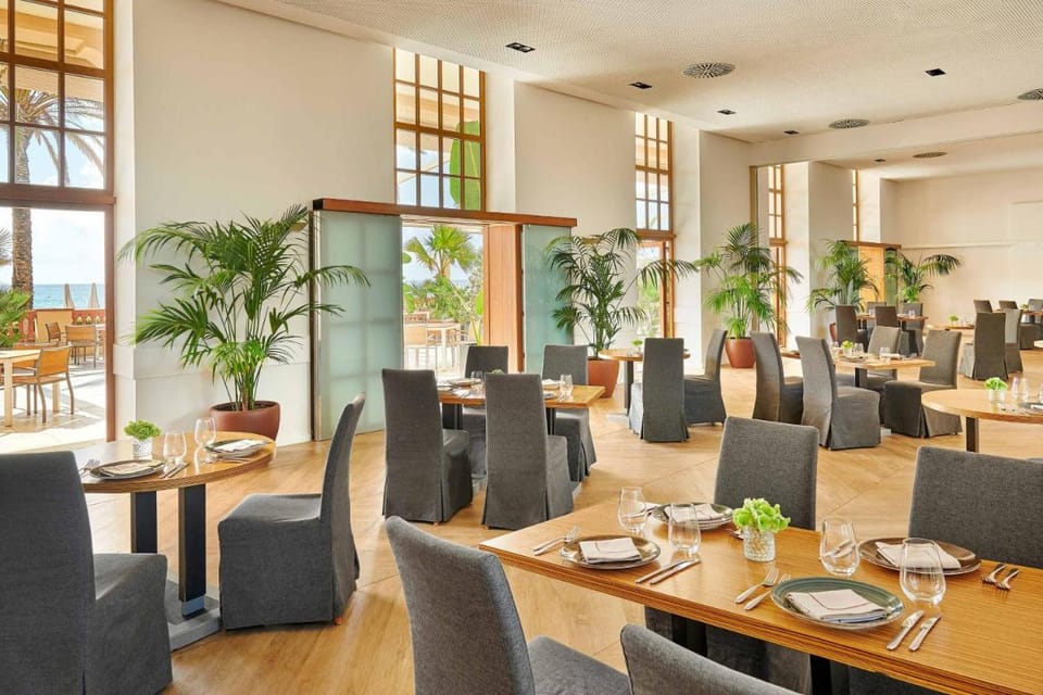 Le Meridien Ra Beach Hotel & Spa Hotel in Calafell