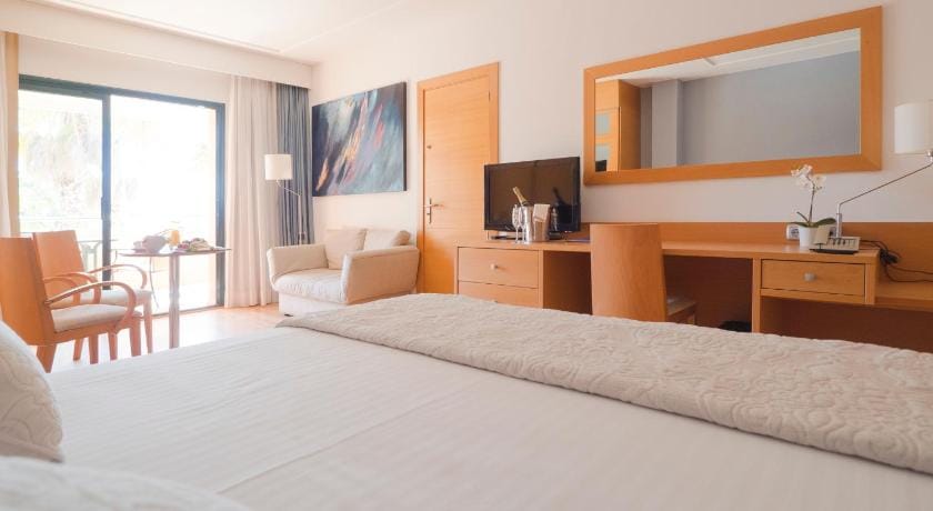 Hotel Clipper - EL DELFÍN VERDE RESORTS - Platja de Pals Hotel in Baix Empordà
