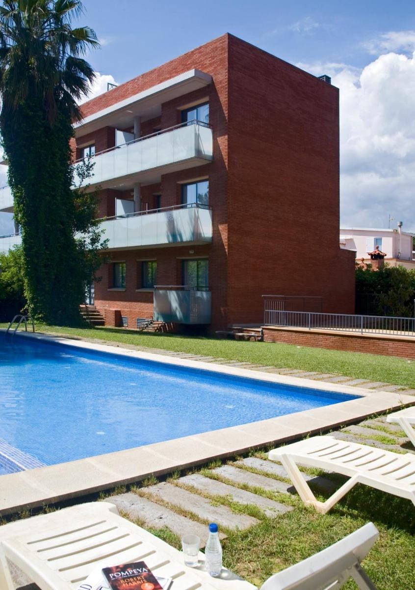 SG Costa Barcelona Apartments Apartment hotel in Castelldefels