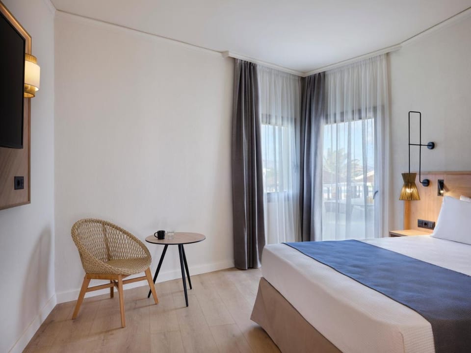 Atlantica Ocean Beach Resort Hotel in Crete