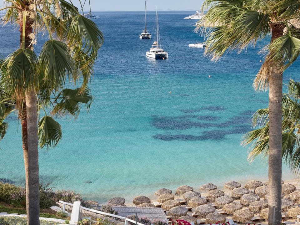 Mykonos Blu, A Grecotel Resort to Live Resort in Mykonos, Mikonos 846 00, Greece