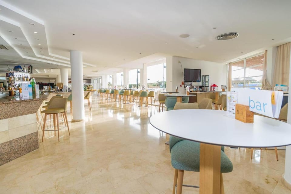 Eix Platja Daurada Hotel & SPA Apartment hotel in Can Picafort