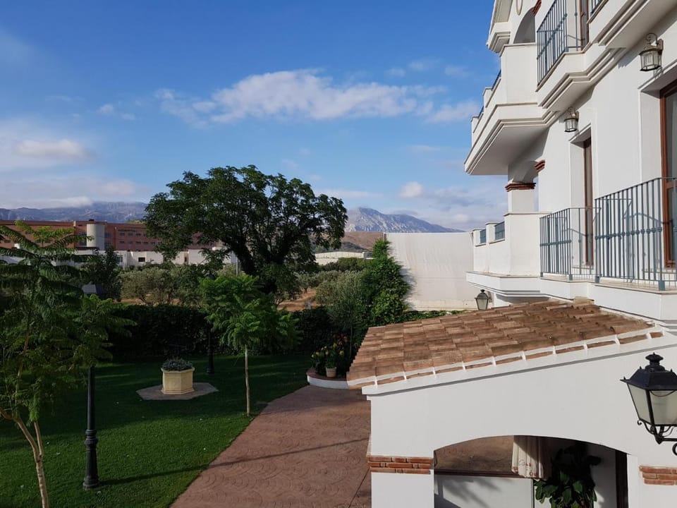 Los Dólmenes Hotel in Antequera