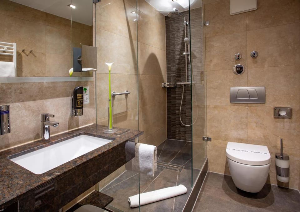 Tiptop Hotel Burgschmiet Garni Hotel in Nuremberg