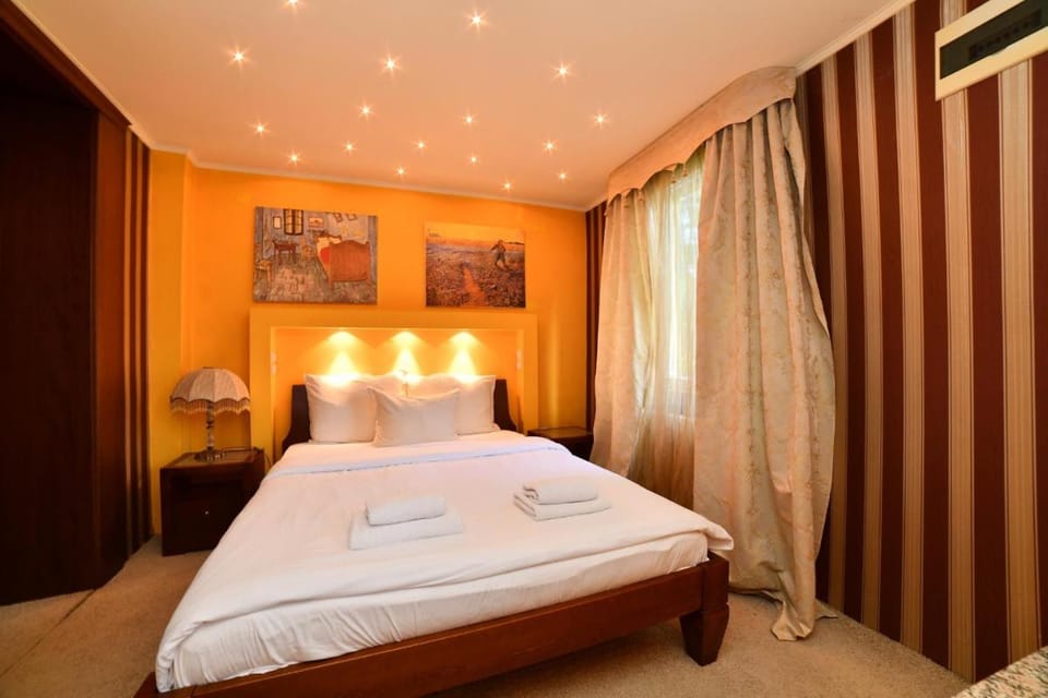 Garni Hotel Garson-Lux NS Hotel in Novi Sad