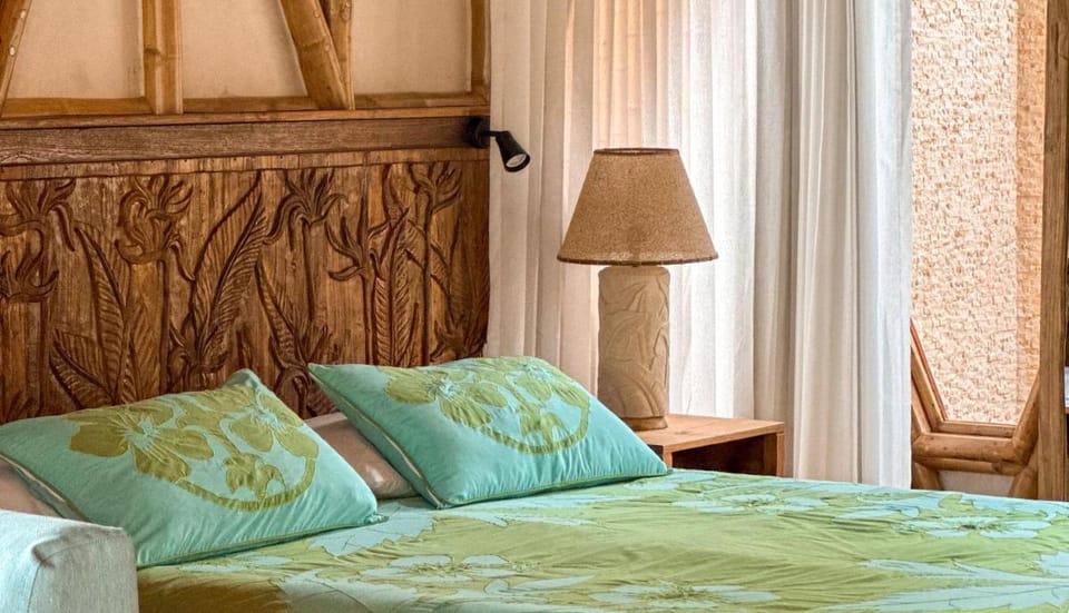 Magic Reef Bungalows Resort in Arorangi District