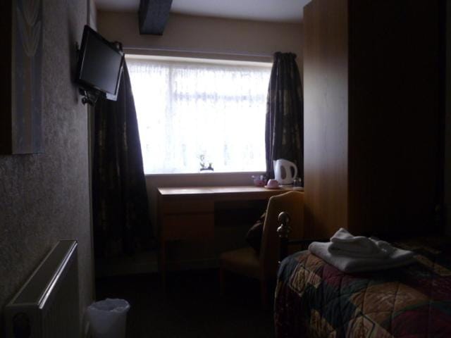 Belle Vue Hotel Bed and Breakfast in Treflys