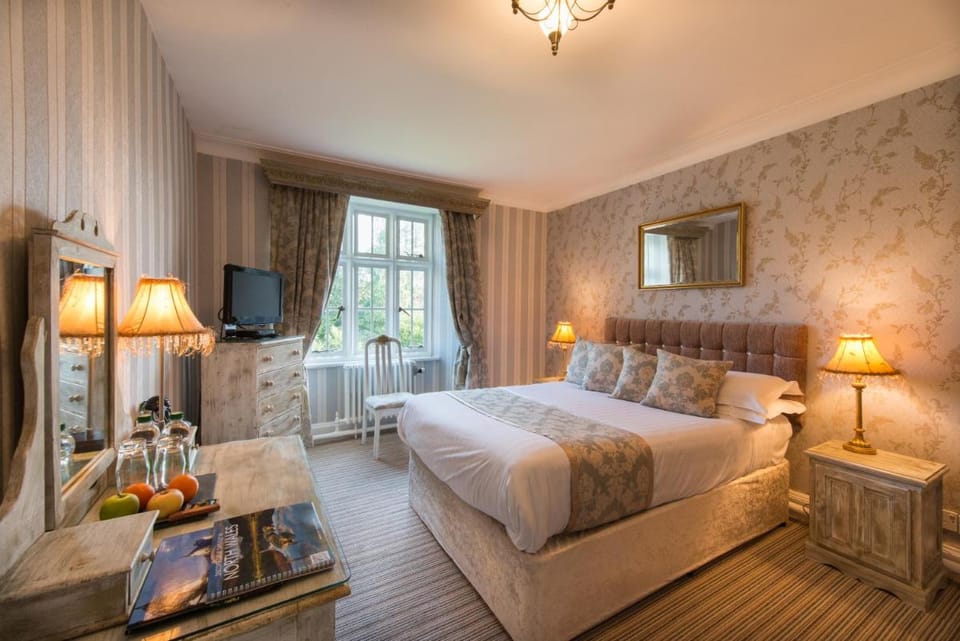 Maenan Abbey Hotel Country House in Wales