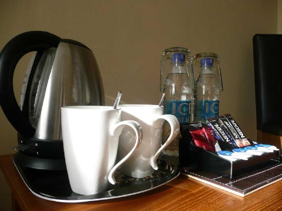 The Bahamas Bed and Breakfast in Torquay