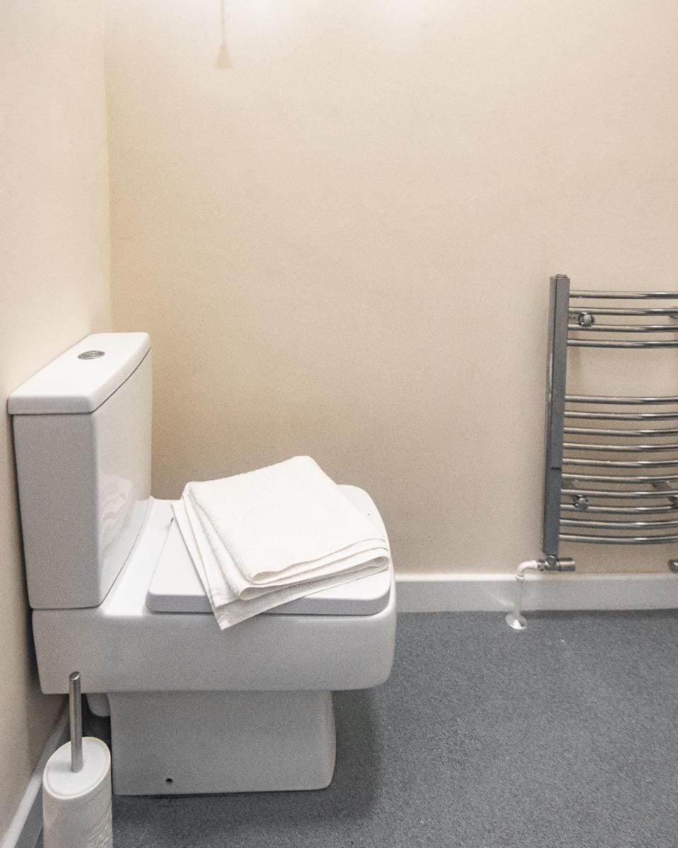Trivelles Waterhall Country Gatwick Hotel & airport parking Country House in Crawley