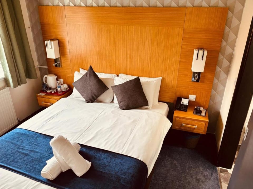 Acorn Lodge Hotel Gatwick & Parking Hotel in Horley