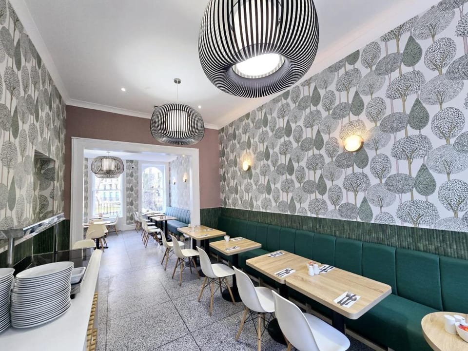 George Hotel Hotel in London Borough of Islington