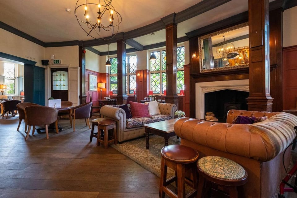 Bridge Hotel Hotel in London Borough of Ealing