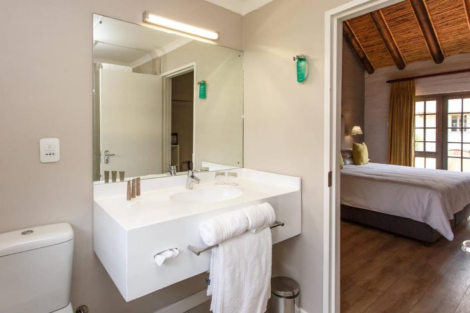 Protea Hotel by Marriott Oudtshoorn Riempie Estate Hotel in Western Cape
