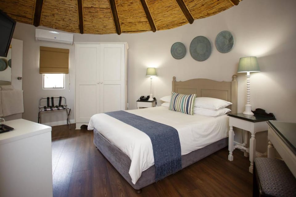 Protea Hotel by Marriott Oudtshoorn Riempie Estate Hotel in Western Cape