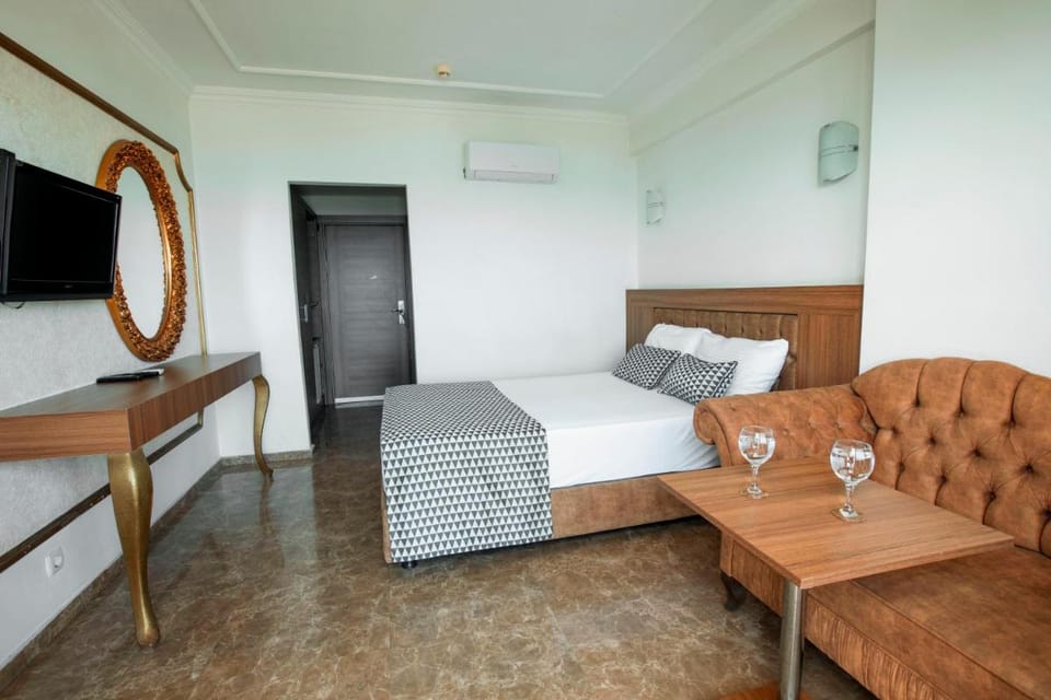 Kristal Beach Hotel Hotel in Antalya