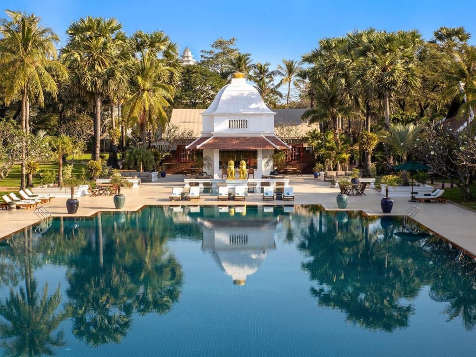 Raffles Grand Hotel D'Angkor Hotel in Krong Siem Reap