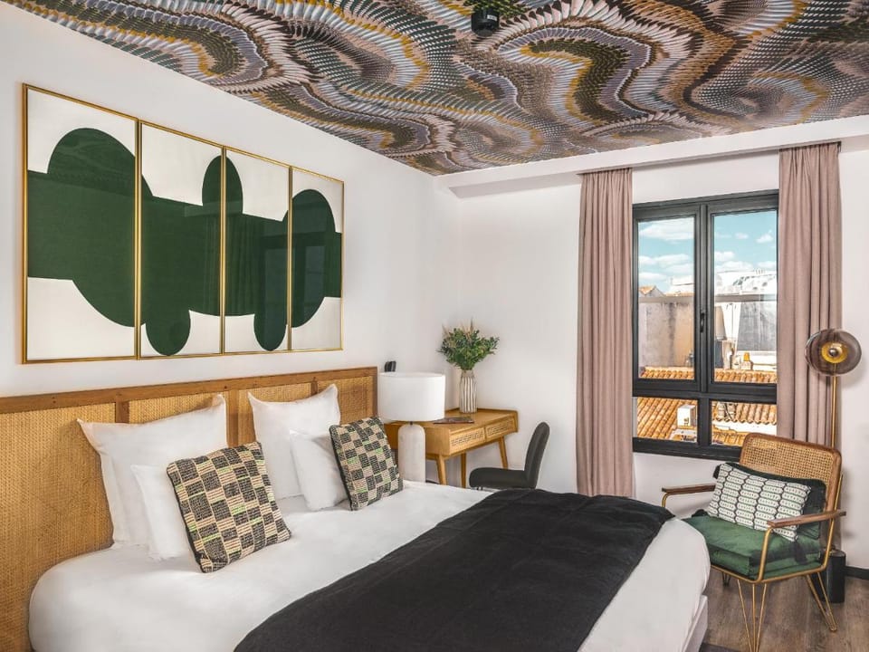 Maisons du Monde Hôtel & Suites - La Rochelle Vieux Port Hotel in La Rochelle