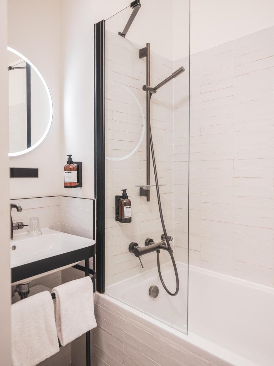 Maisons du Monde Hôtel & Suites - La Rochelle Vieux Port Hotel in La Rochelle
