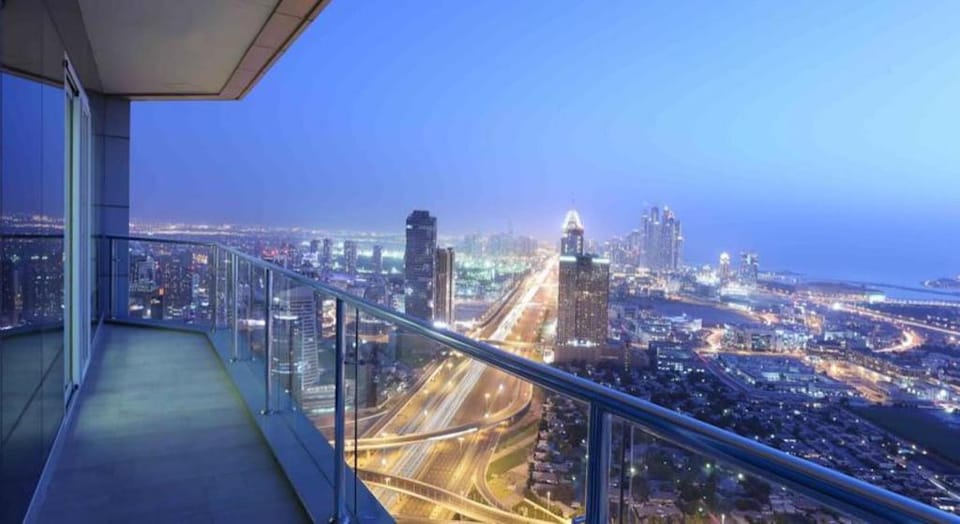 La Suite Dubai Hotel & Apartments Hotel in Dubai