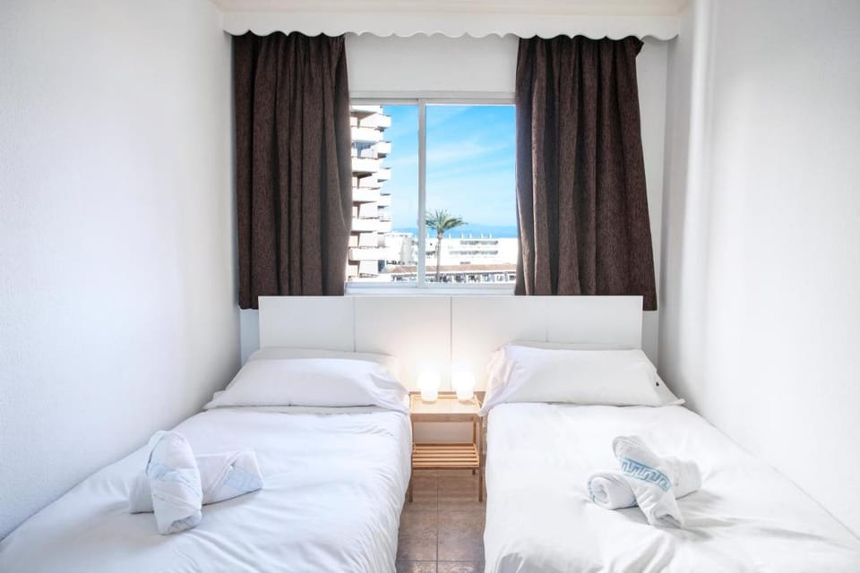 Palm Beach Club Apartamentos Carihuela Apartment in Torremolinos