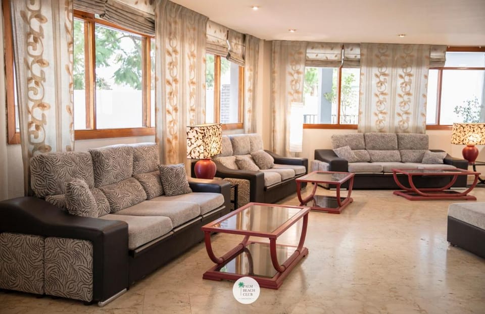 Palm Beach Club Apartamentos Carihuela Apartment in Torremolinos