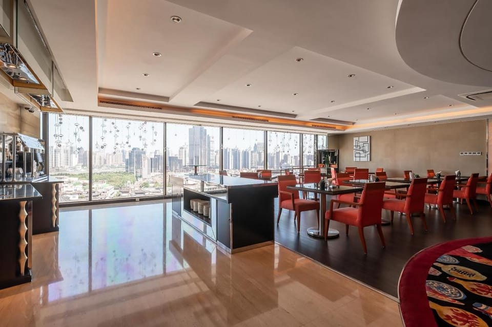 Renaissance by Marriott Shanghai Yu Garden Hotel Hotel in Shanghai