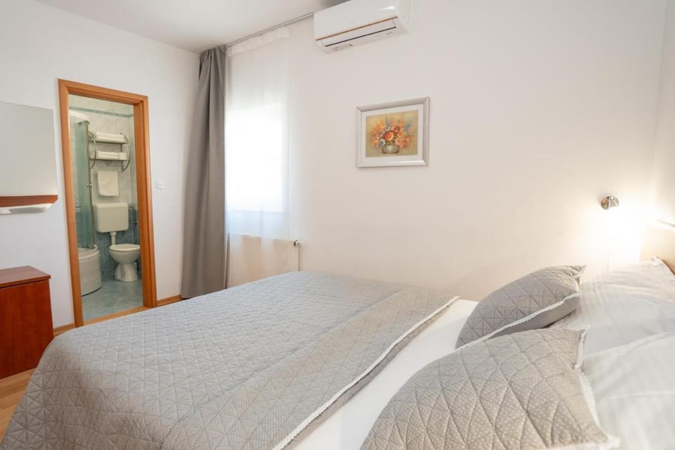 Pansion Villa Bok Hotel in Novalja