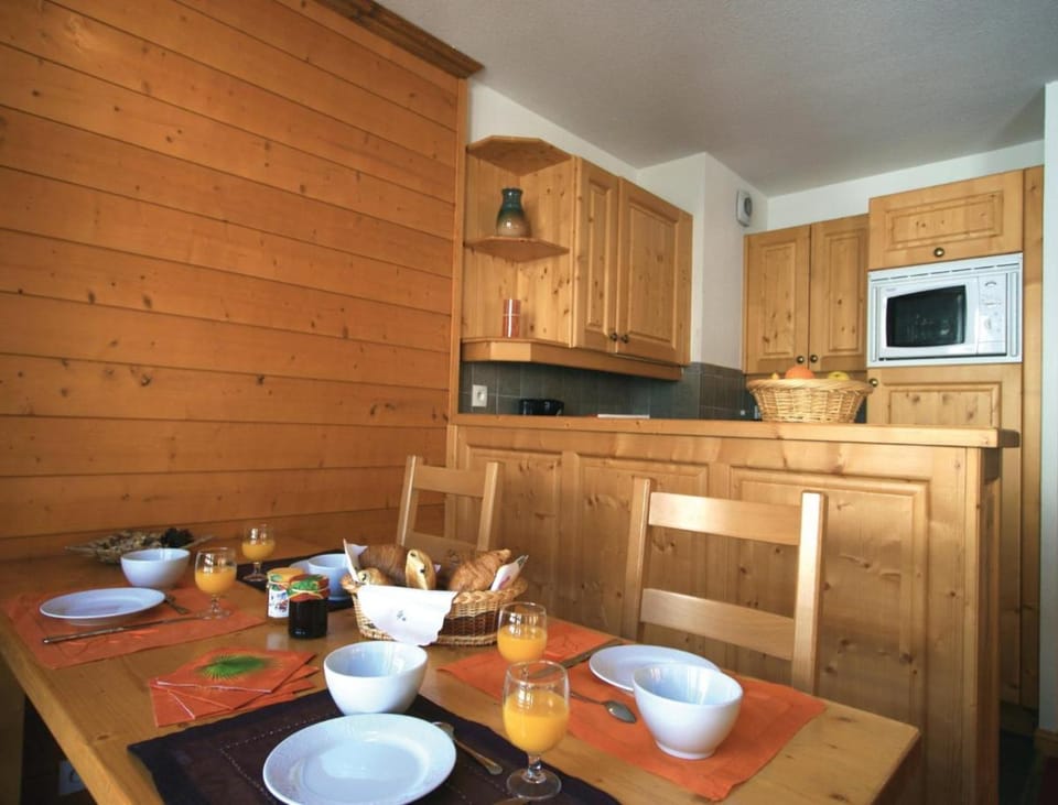Lagrange Vacances Chalets du Galibier Apartment hotel in Auvergne-Rhône-Alpes