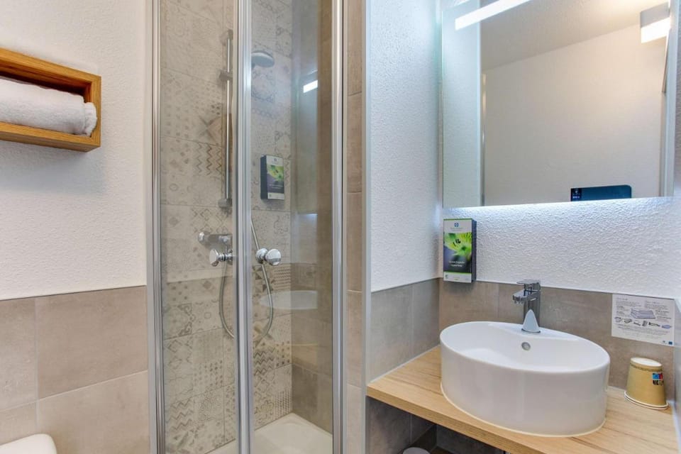 Sure Hotel by Best Western Sarlat-la-Caneda Hotel in Occitanie