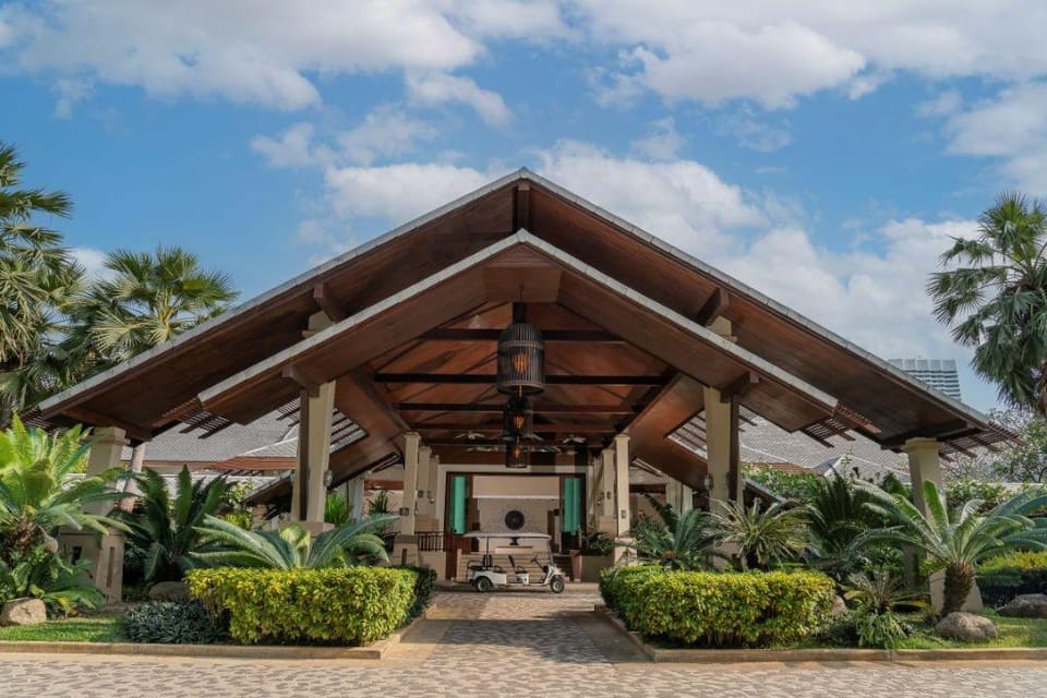 Ravindra Beach Resort & Spa Resort in Pattaya City