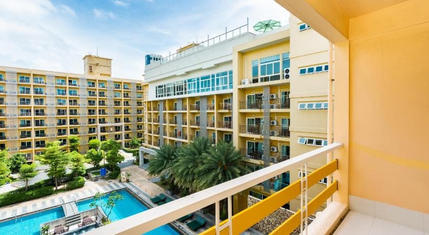Bella Express Hotel in Pattaya City