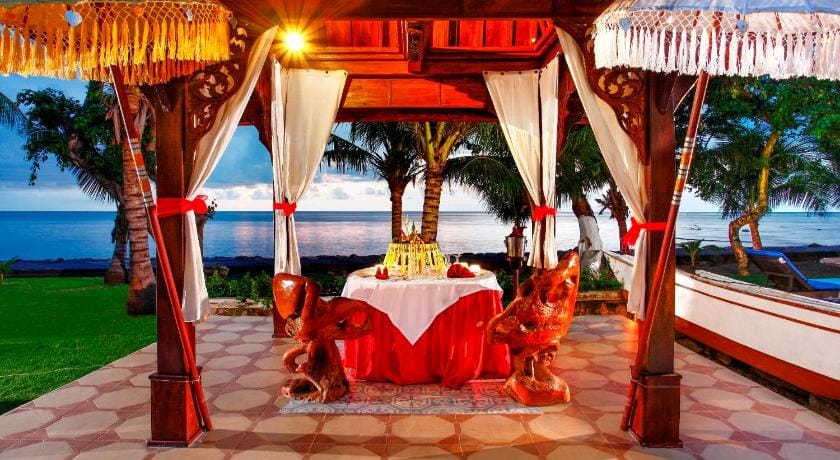 Puri Saron Hotel Baruna Beach Lovina Hotel in Buleleng