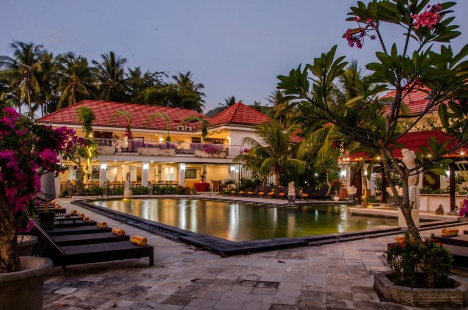 Puri Saron Hotel Senggigi Hotel in Pemenang