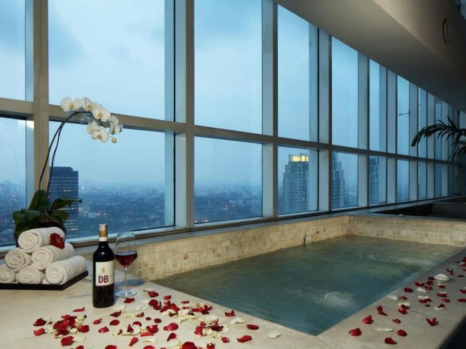 The Mayflower, Jakarta - Marriott Executive Apartments Hotel in South Jakarta City