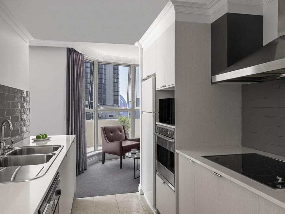 Mantra 2 Bond Street Apartment hotel in Sydney